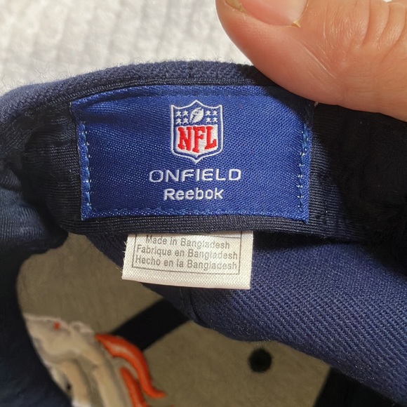 Reebok Broncos NFL Ball cap - Picture 5 of 6